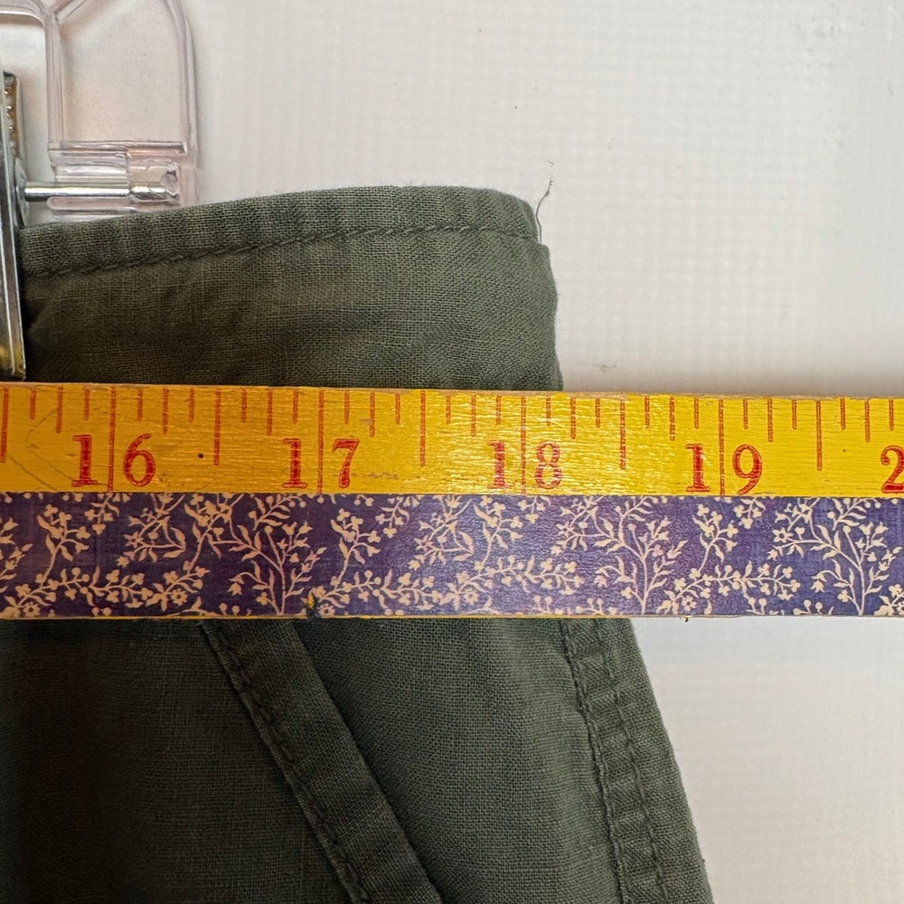 Old Navy Womens 18 Olive Green Linen Blend Mid-Rise Cargo Capri Pants Cropped - Picture 3 of 9